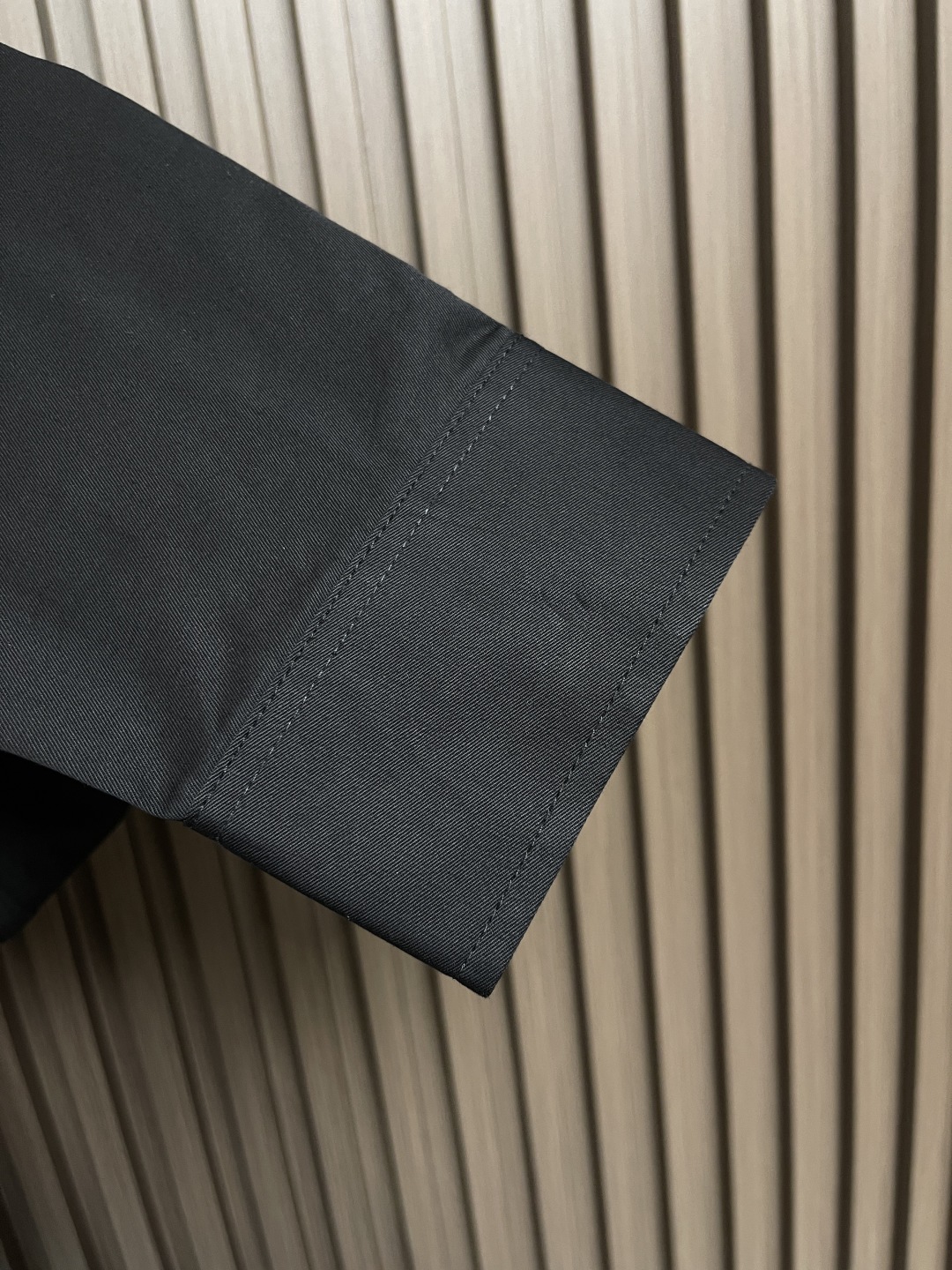 LOEWE Embossing Zipper Coats with Infrared Locator for Precision Positioning, Size S-XL - 图片 7
