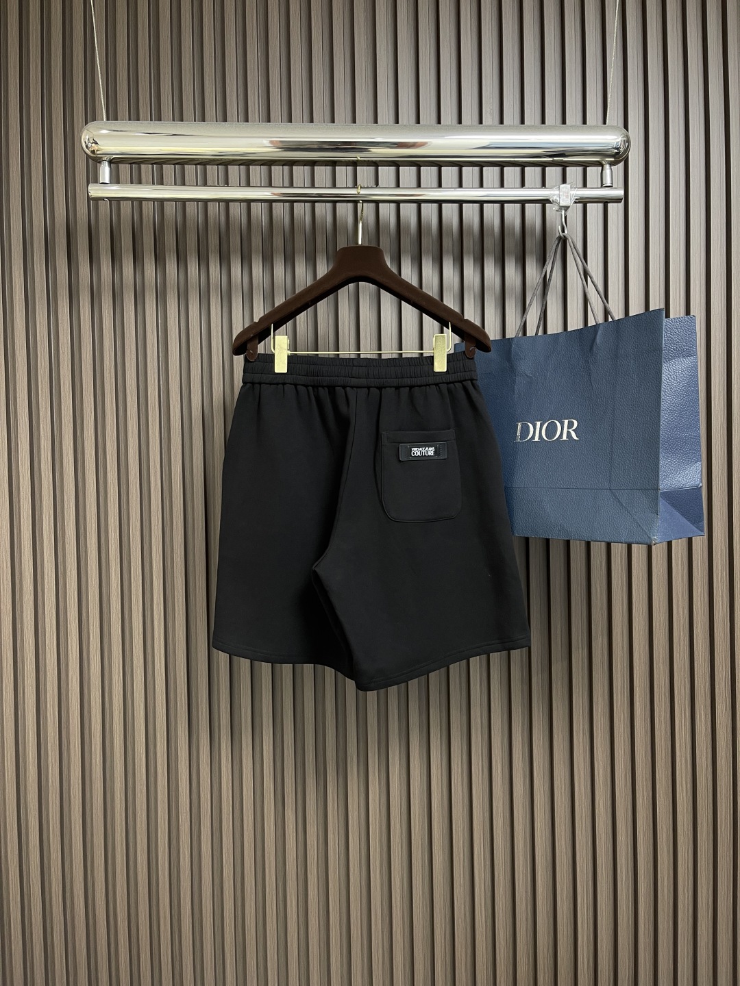“Versace 2025SS Men’s Summer Shorts: High Quality, Custom Design, Comfortable Fit” - 图片 2