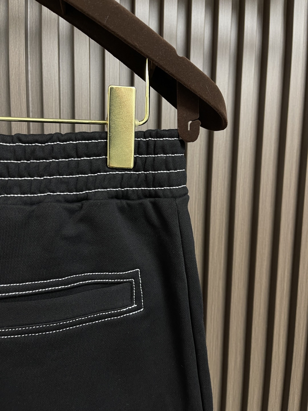 Givency 2025s New Summer Embroidery and Leisure Shorts with 4G Logo Detail - 图片 4