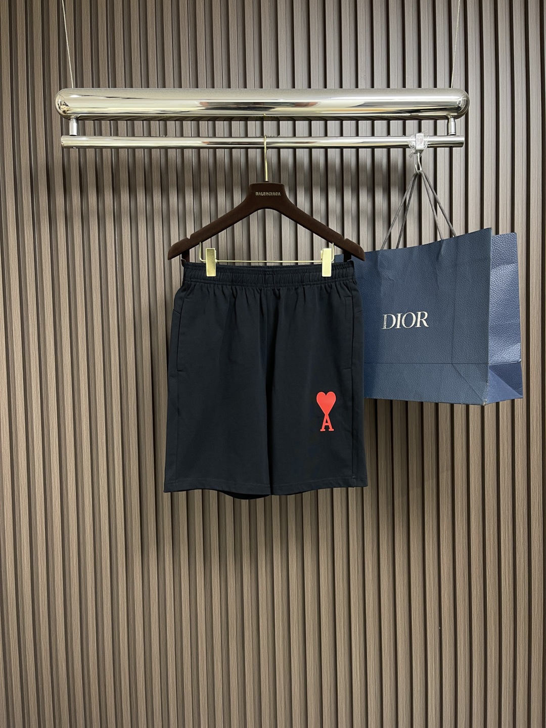 “Ami Alexandre Mattiussi 2025 SS Loving and Leisure Shorts Collection Overview”
