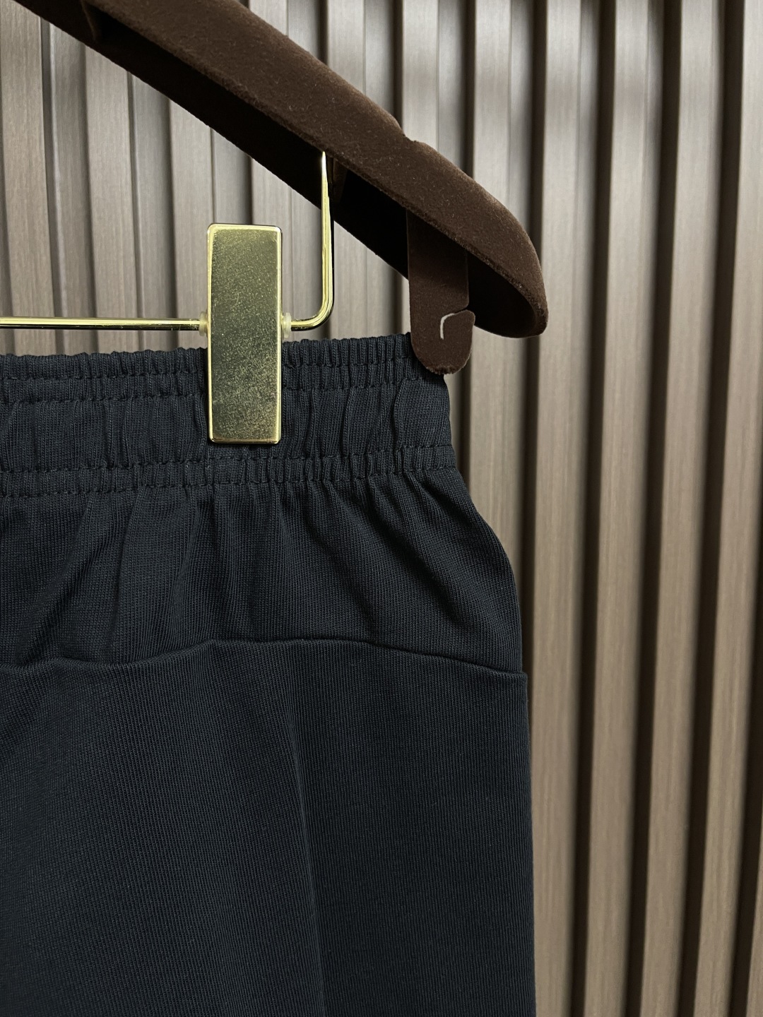 “Ami Alexandre Mattiussi 2025 SS Loving and Leisure Shorts Collection Overview” - 图片 4