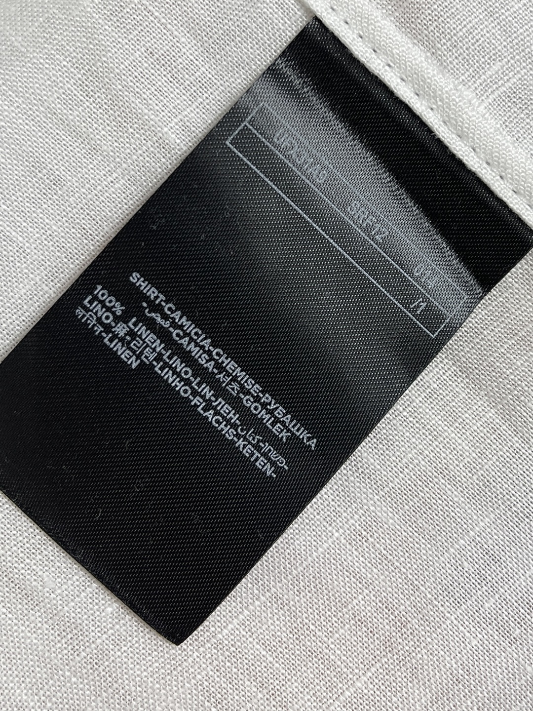 🛒🛒zegna 2025SS当季新款亚麻衬衫，这款亚麻短袖衬衫选用精细面料制成，质感自然清爽透气，是随性