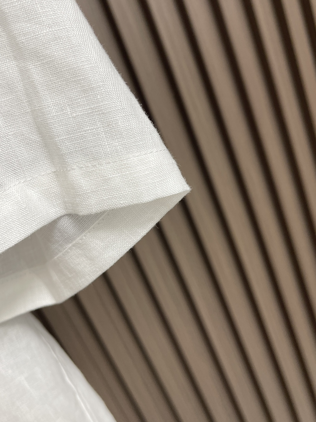 🛒🛒zegna 2025SS当季新款亚麻衬衫，这款亚麻短袖衬衫选用精细面料制成，质感自然清爽透气，是随性