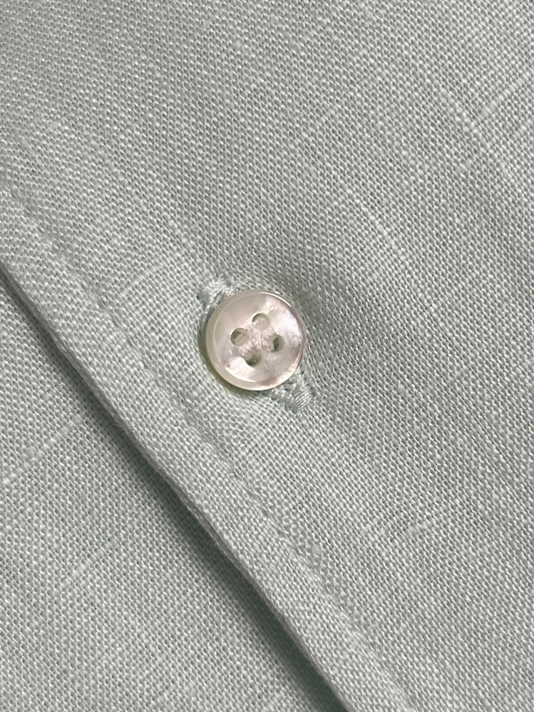 🛒🛒zegna 2025SS当季新款亚麻衬衫，这款亚麻短袖衬衫选用精细面料制成，质感自然清爽透气，是随性