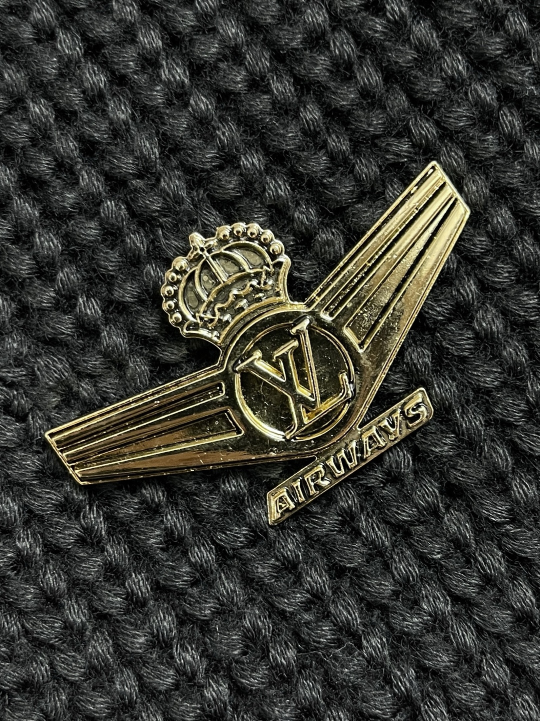 Custom Wool Pilot Sweater with Gold Ratio Back-to-Back Muscular Design, Australian Line Import. - 图片 5