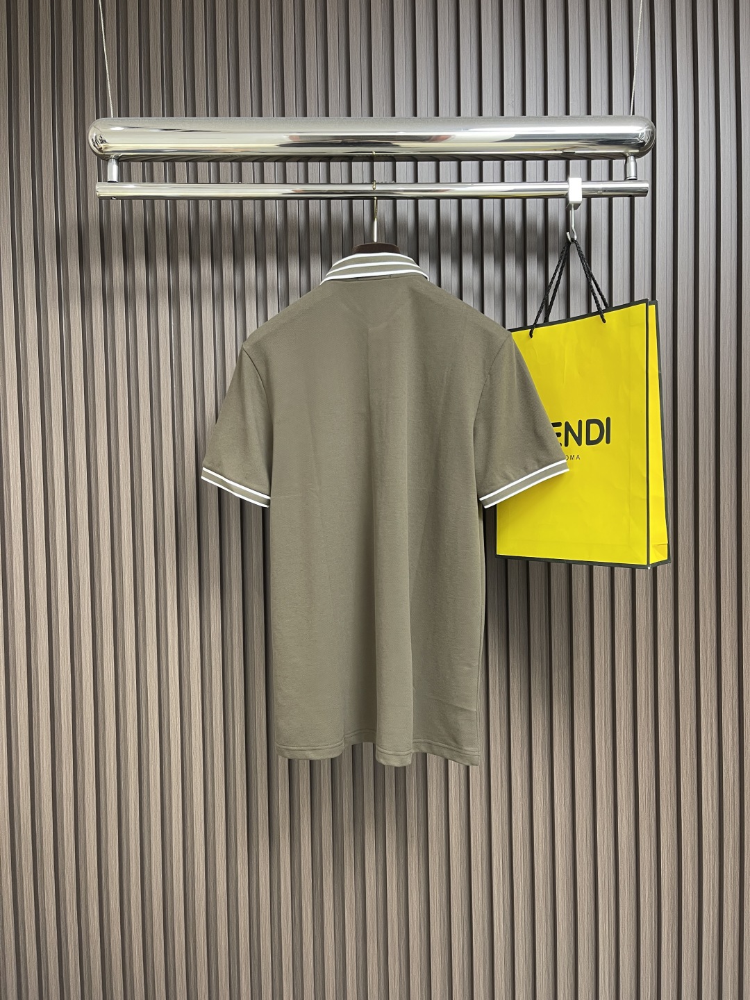 Review: BOSS Classic Male POLO Dress – Pros, Cons, and Details - 图片 2