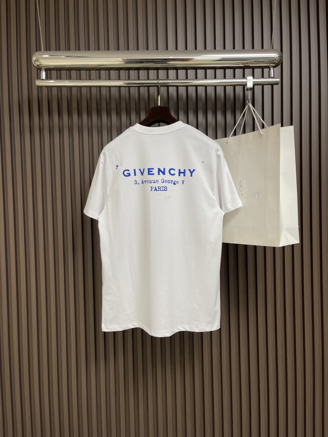 🛒🛒GIVENCHY 后背logo标识印花圆短袖T恤，对版面料300克毛圈高克重百分百纯棉 提前做过预缩