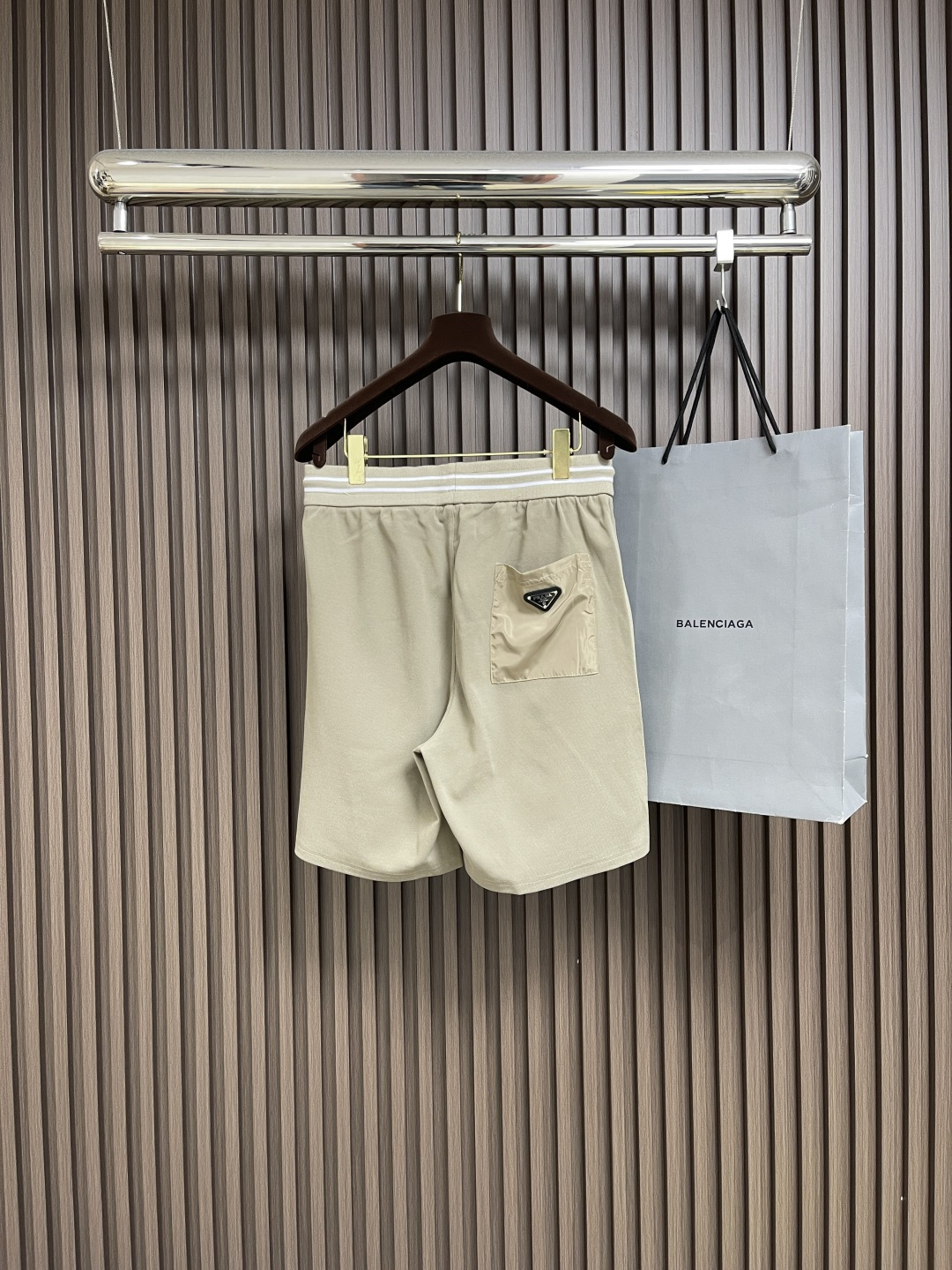 🛒🛒PRADA  三角标后袋拼接 LOGO标识印花五分裤、高品质珠地棉 复合面料、特别手感、超级质感 舒