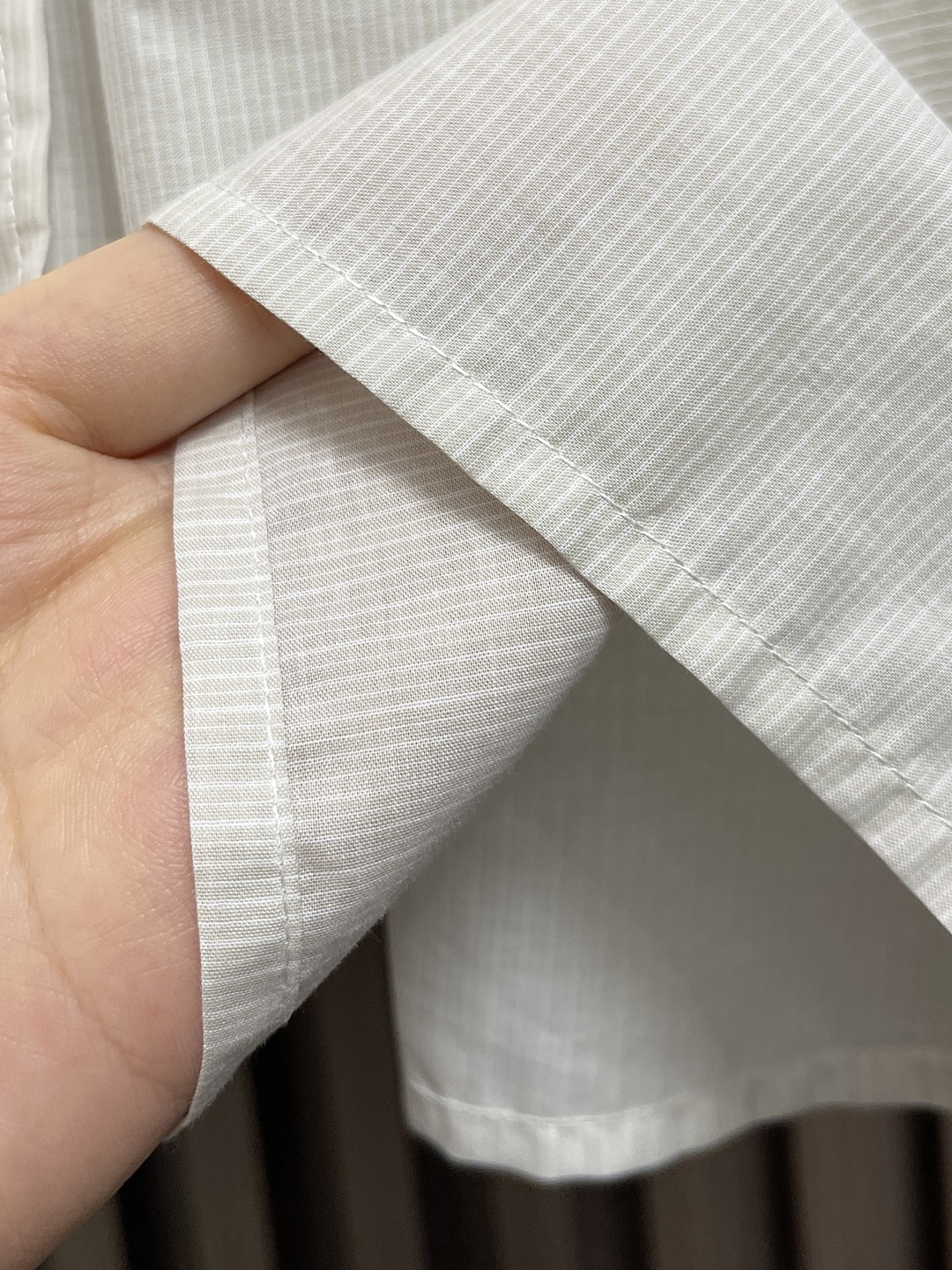 Modern and Stylish Customized Shirts in Various Colors and Textures - 图片 9