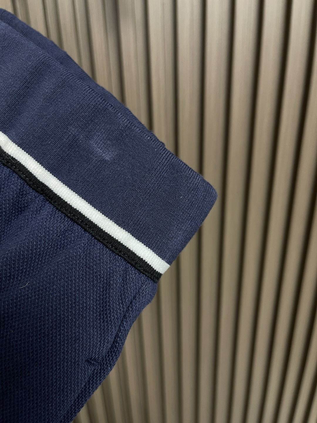 MIU MIU Cotton Shorts: Comfortable and Stylish with Unique Bead Structure - 图片 3