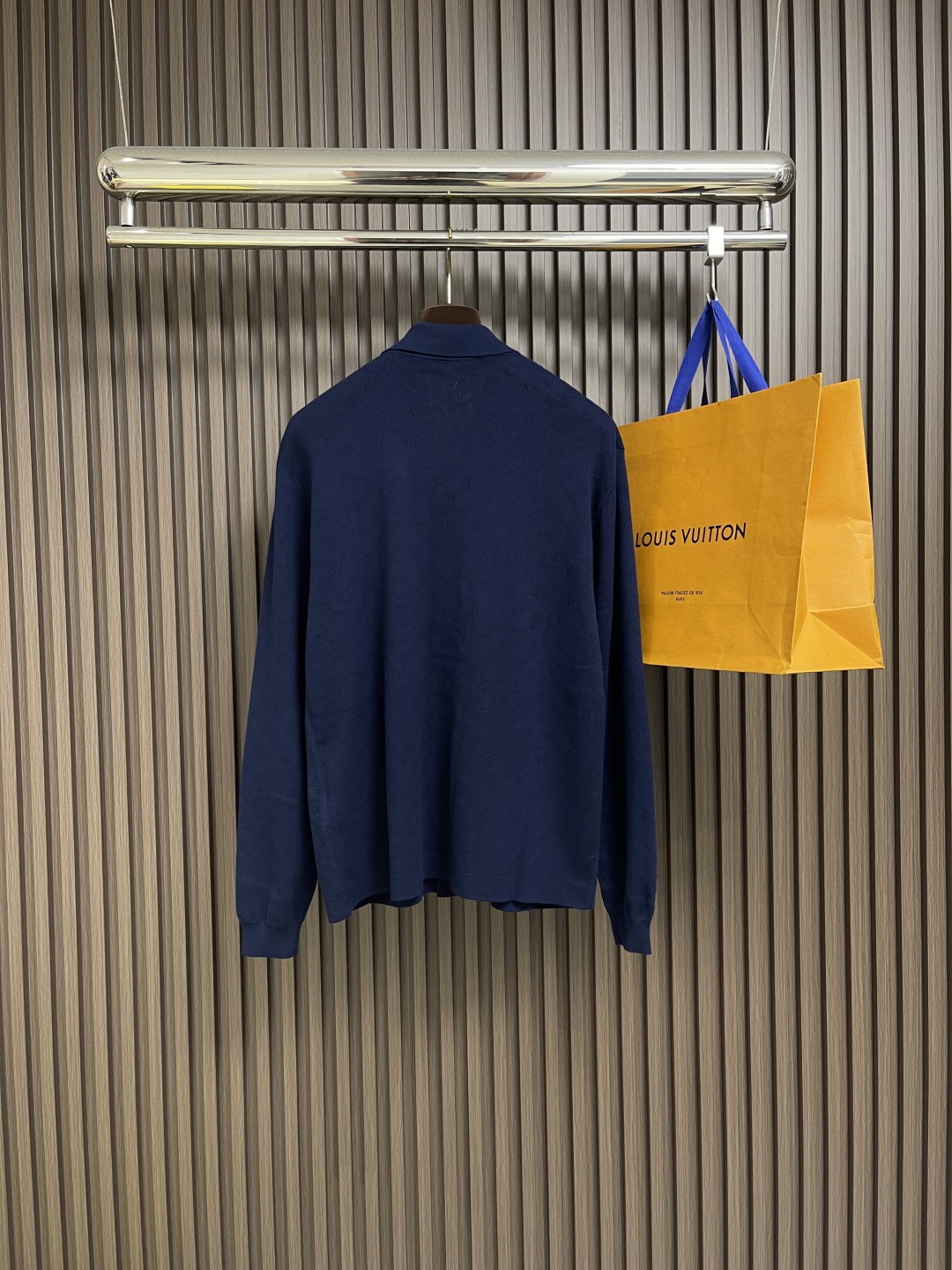 Autumn 2025 New Dark-Skinned Cotton-Eye Monogram Long-Sleeve Shirts – S-XL Sizes - 图片 2