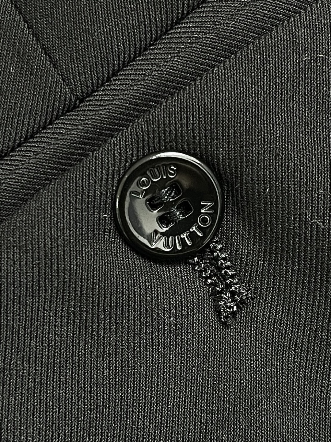 LV 2025SS New Suit Collection: Stylish, Durable, and Exclusive Polyester Fabrics - 图片 5