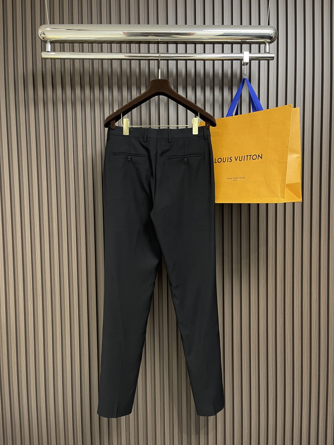 LV 2025SS New Suit Collection: Stylish, Durable, and Exclusive Polyester Fabrics - 图片 2
