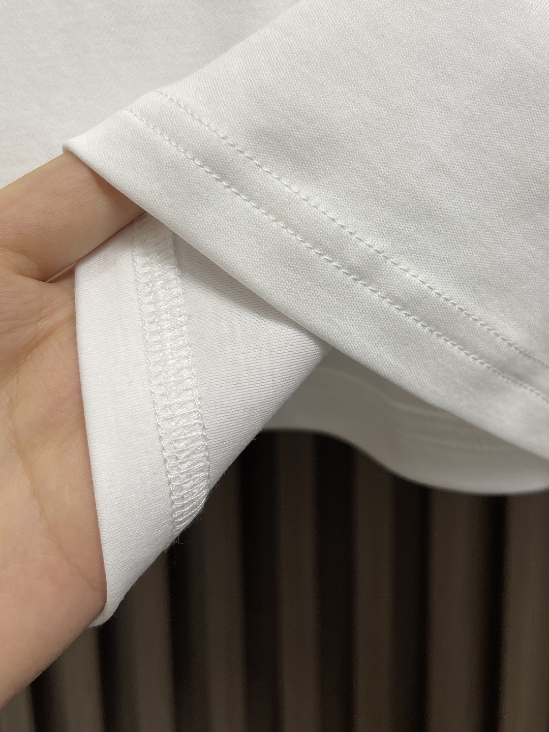 P650 Men’s Round Short Sleeve T-Shirt: Comfortable, Stylish, and Tailor-Made - 图片 8