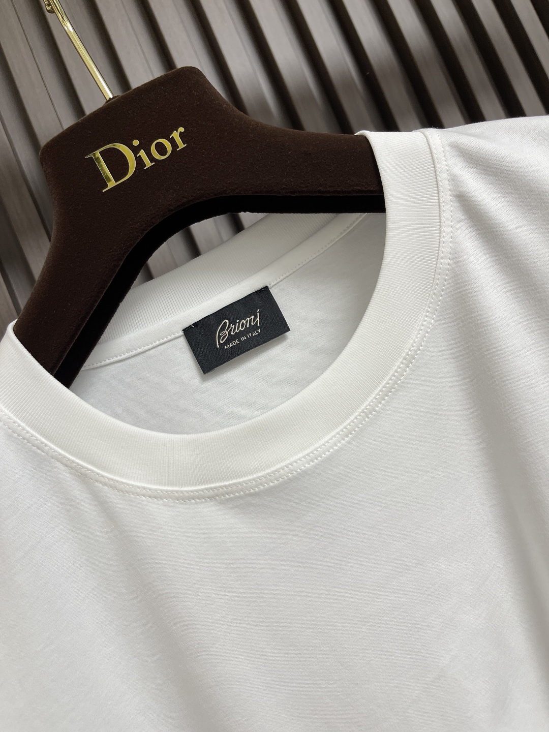P650 Men’s Round Short Sleeve T-Shirt: Comfortable, Stylish, and Tailor-Made - 图片 6