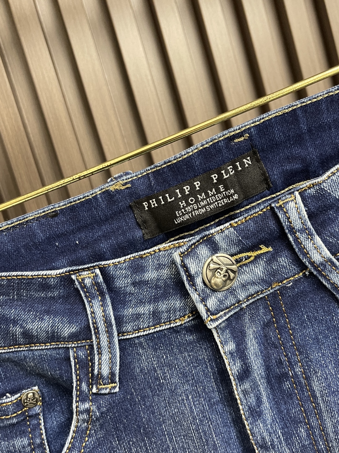 “Philip Plein 2025 Summer Skinny Jeans: Crafted with Pure Cotton, Trim-Cut Design” - 图片 6
