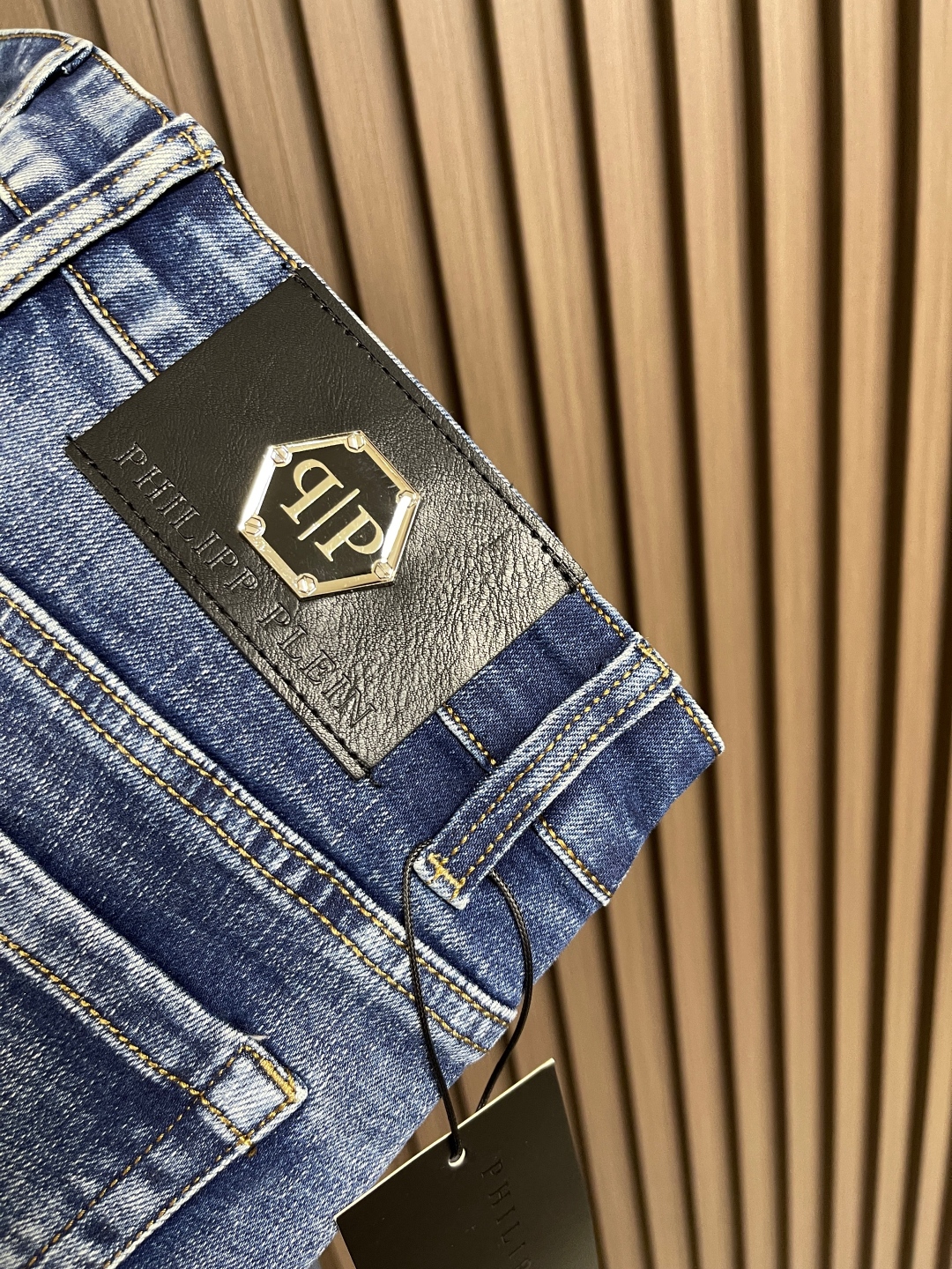 “Philip Plein 2025 Summer Skinny Jeans: Crafted with Pure Cotton, Trim-Cut Design” - 图片 8