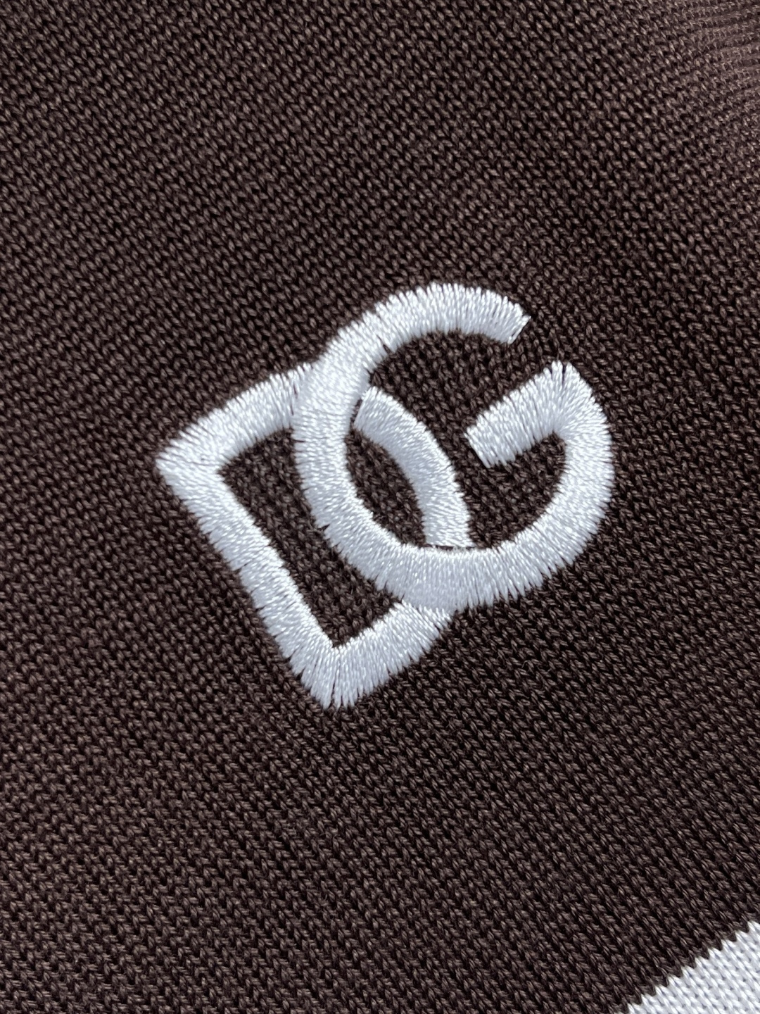 Dolce & Gabbana 2025 Knitty-Shirt Polo: DG Letter Embroidery, 14 Stitches Perfection - 图片 5