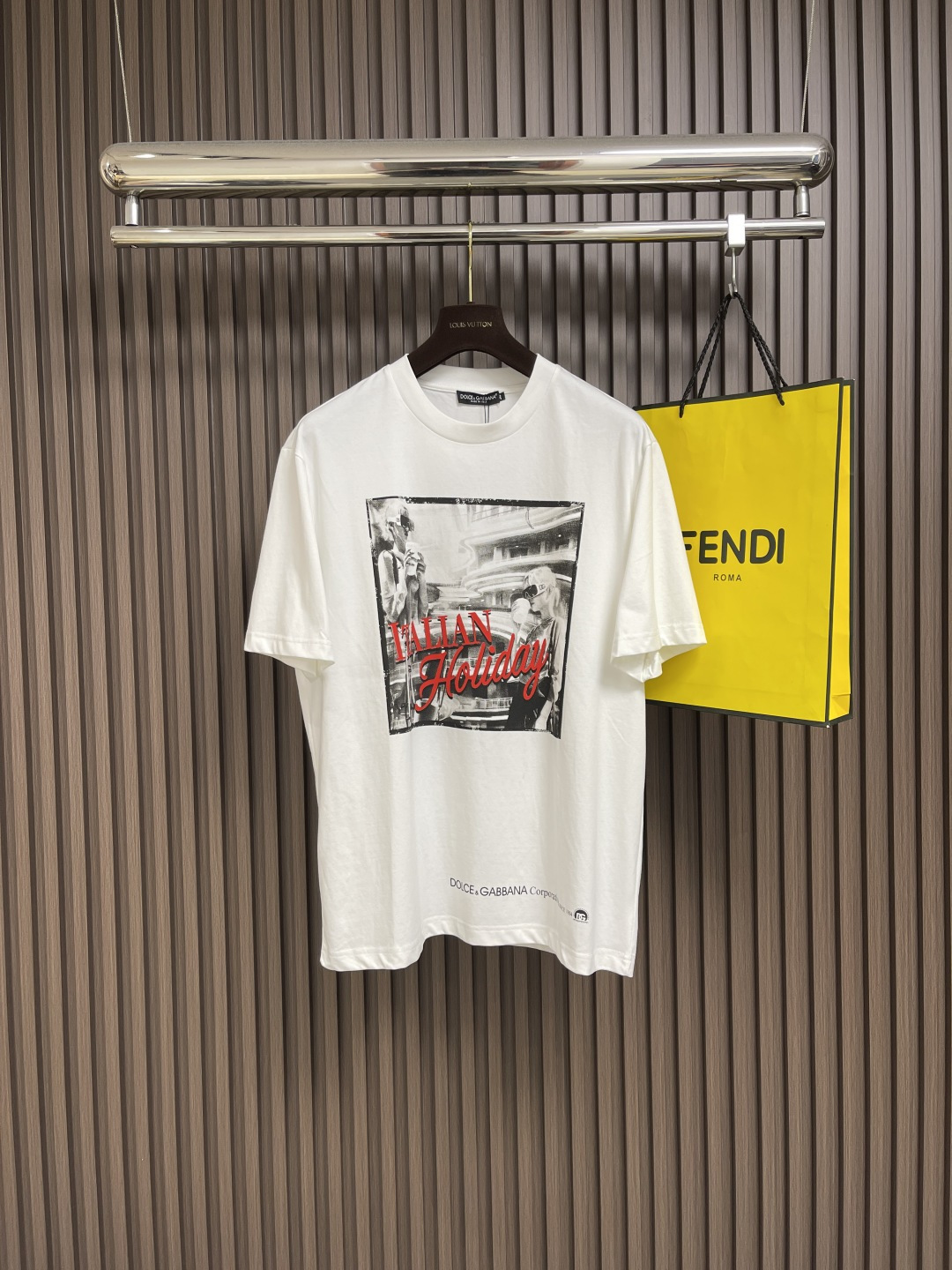 NO:455942,DG DOLCE GABBANA 2025SS spring and summer short-sleeved T-shirt SS spring and summer series. Customized pure cotton fabric, chest illustration print, the first choice for casual outings!  Size 44-46-48-50-52-54, Dolce & Gabbana, Dolce & Gabbana, T-shirt, tees, t-shirt, alexander wang19860909DG DOLCE GABBANA 杜嘉班纳2025SS春夏短袖T恤SS春夏系列.定制纯棉面料,胸前插画印花,休闲出街首选款！尺码44-46-48-50-52-54,,Dolce&Gabbana,Dolce&Gabbana,T-shirt,tees，t-shirt,alexander wang,Men's clothing