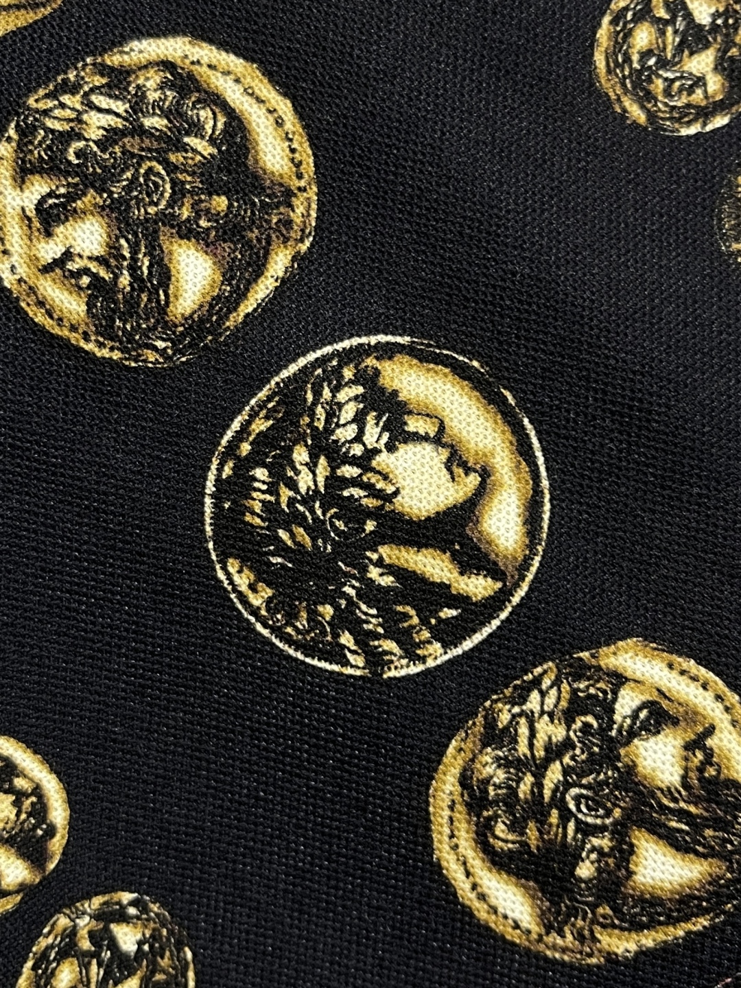 Dolce & Gabbana DG 2025ss Knitted Polo Shirt with Clarity and Style - 图片 5