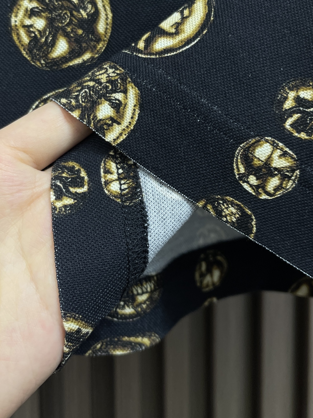 Dolce & Gabbana DG 2025ss Knitted Polo Shirt with Clarity and Style - 图片 9