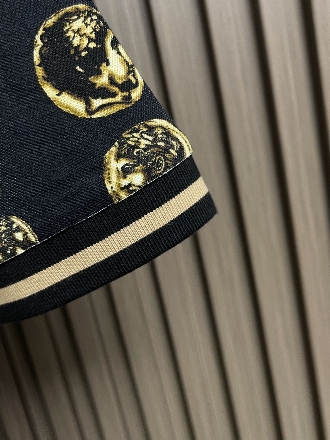 Dolce & Gabbana DG 2025ss Knitted Polo Shirt with Clarity and Style - 图片 7