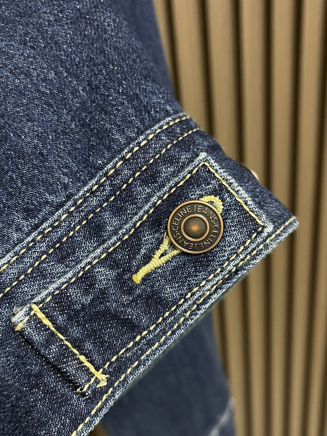 P900 Celine Embroidery Cowboy Coats: Classic Design with Enhanced Quality and Texture - 图片 9