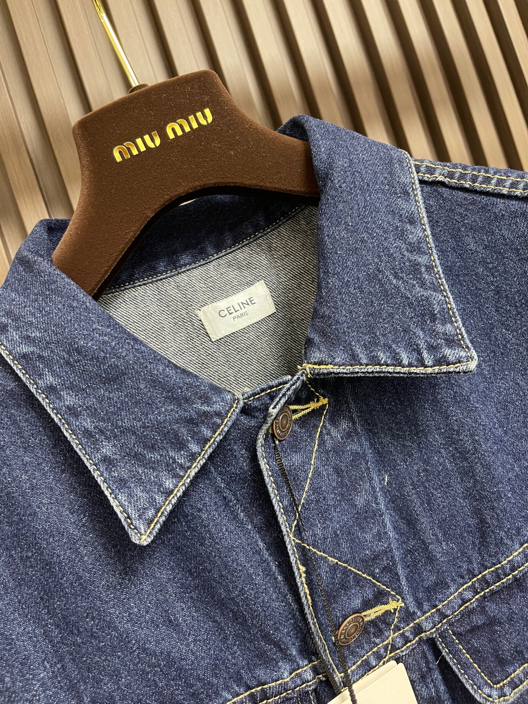 P900 Celine Embroidery Cowboy Coats: Classic Design with Enhanced Quality and Texture - 图片 6