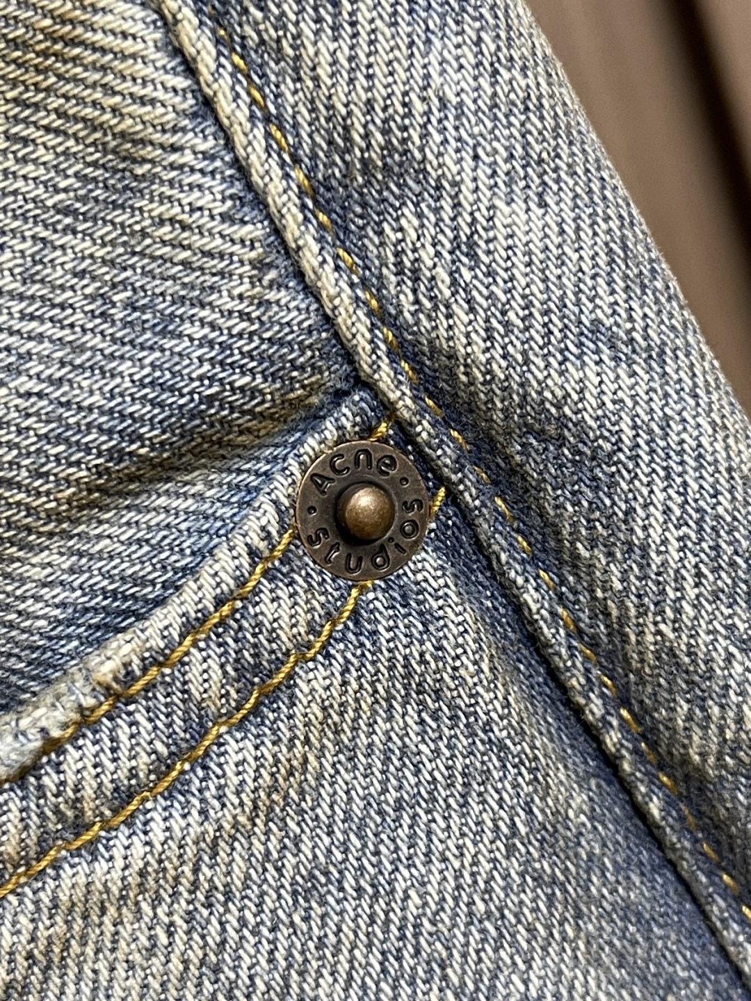 “Acne Studios Customizable Unisex Jeans with Unique Details in Various Sizes” - 图片 8
