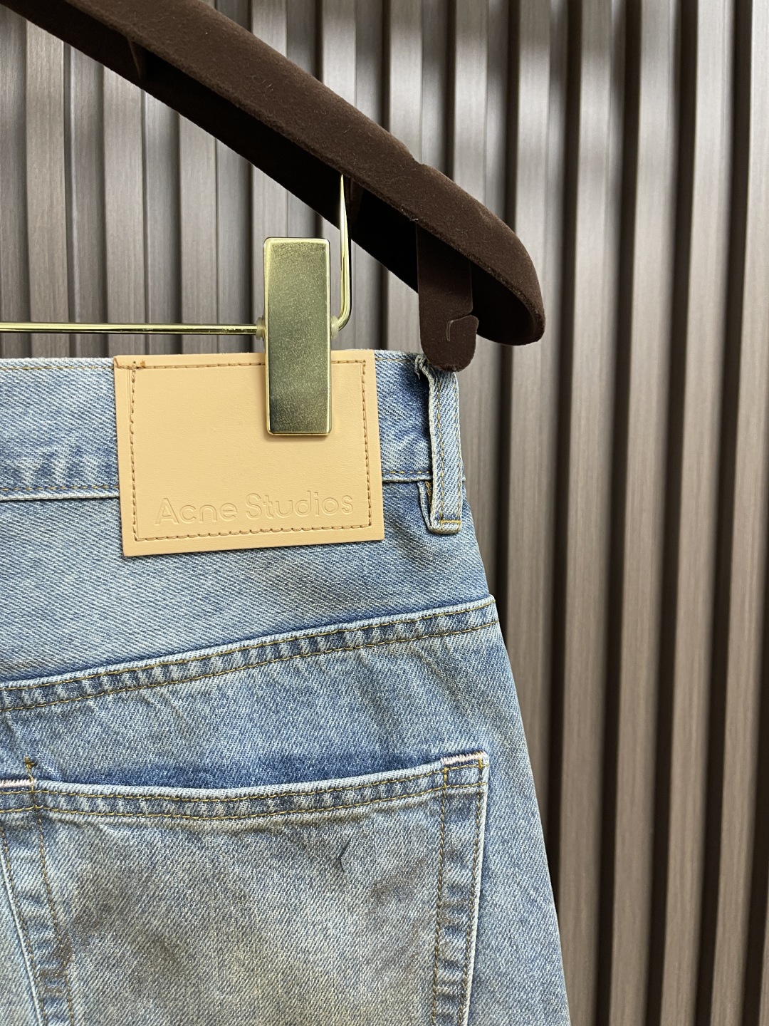 “Acne Studios Customizable Unisex Jeans with Unique Details in Various Sizes” - 图片 4