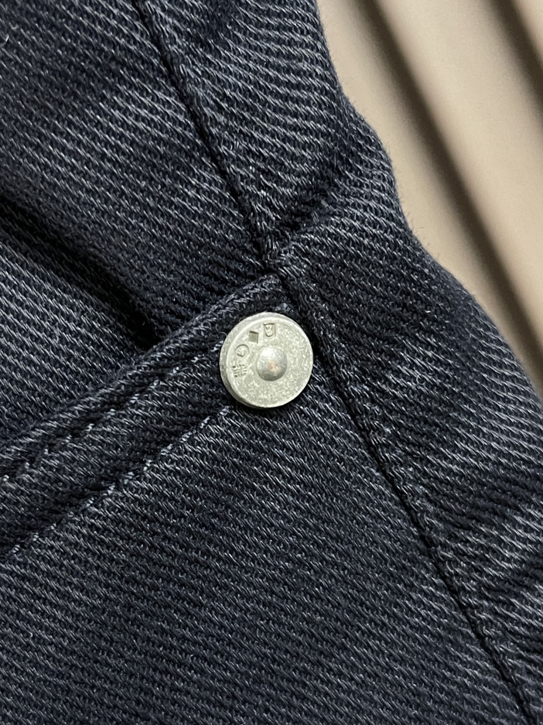 🛒🛒Burberry 2025SS春夏新款休闲裤，采用客供面料，战马标logo标志彰显品牌特征，针脚非常