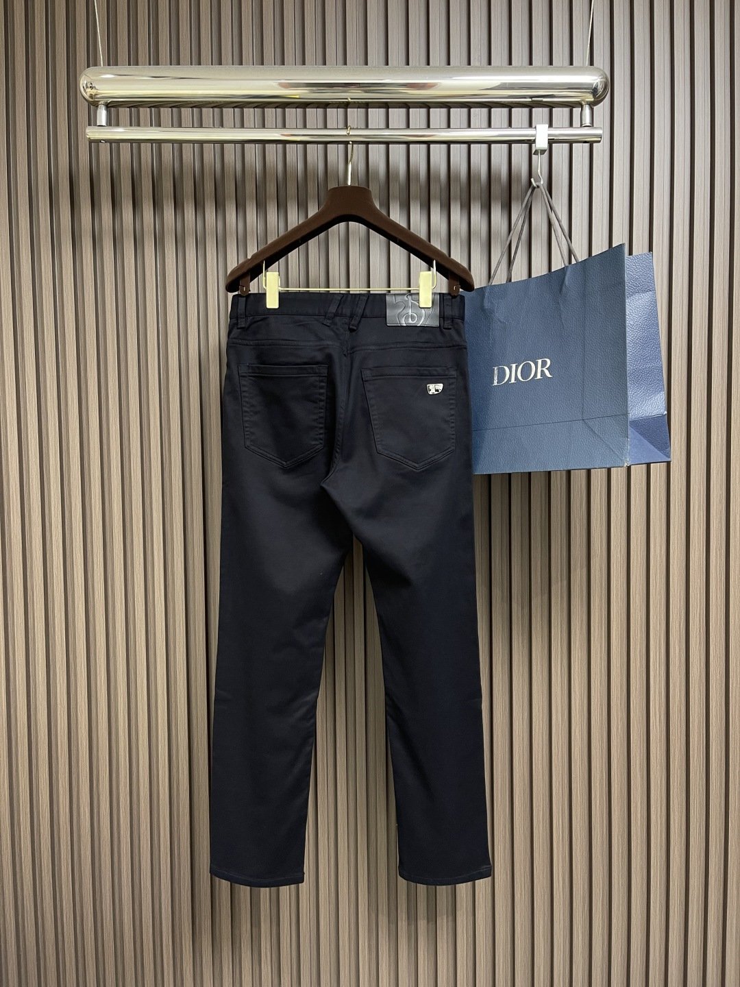 🛒🛒Burberry 2025SS春夏新款休闲裤，采用客供面料，战马标logo标志彰显品牌特征，针脚非常