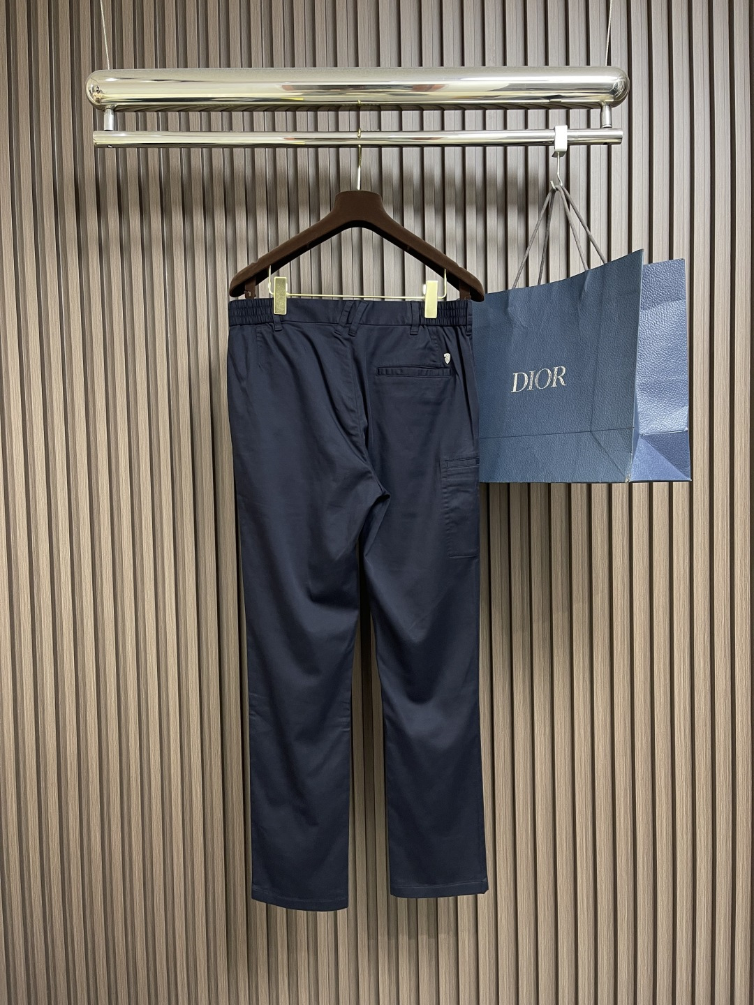 🛒🛒Burberry 2025SS春夏新款休闲裤，采用客供面料，战马标logo标志彰显品牌特征，针脚非常