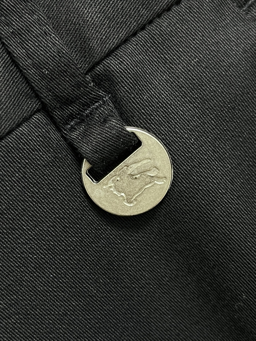 🛒🛒Burberry 2025SS春夏新款休闲裤，采用客供面料，战马标logo标志彰显品牌特征，针脚非常