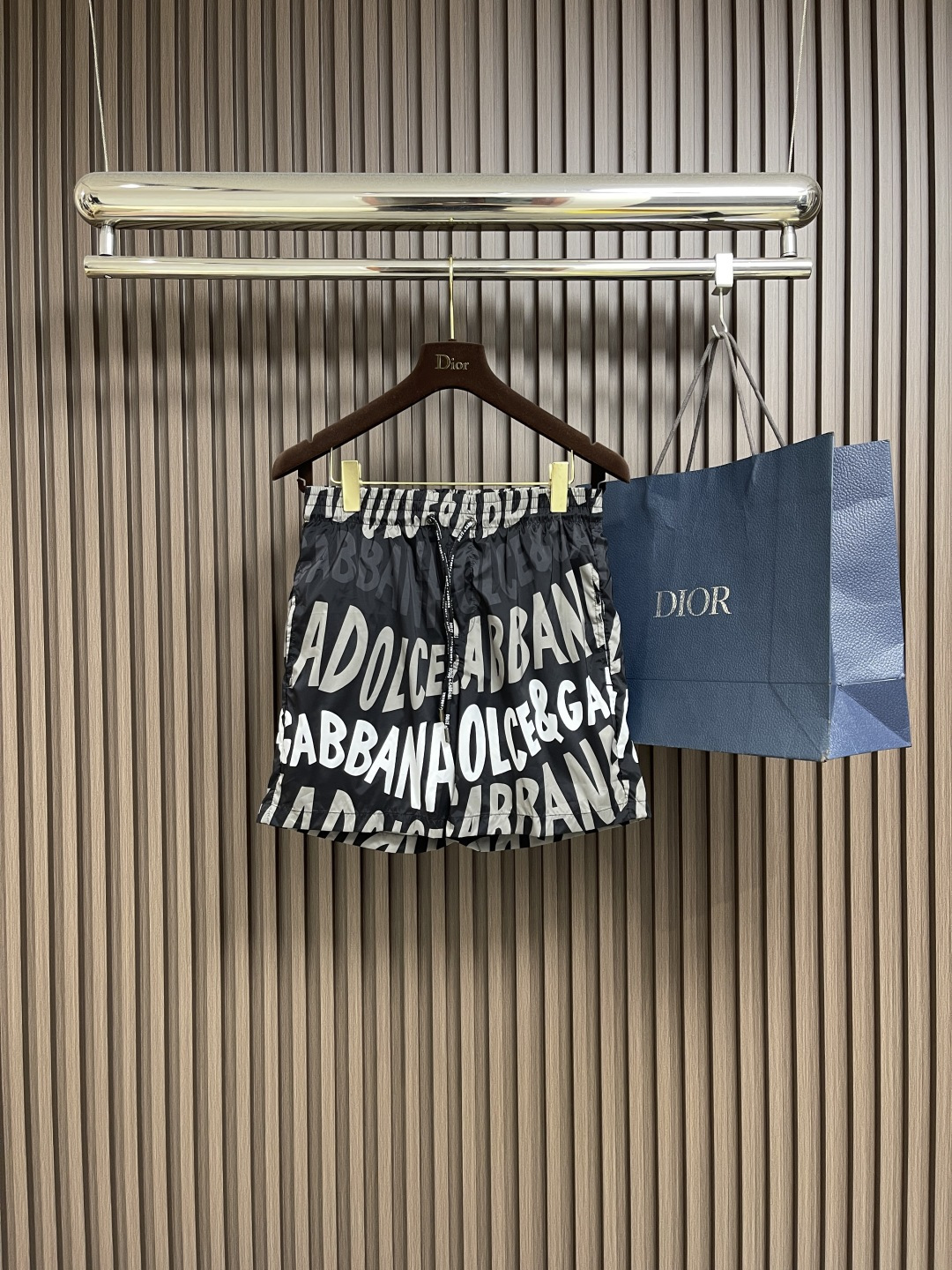 NO:475884,DolceGabbana DG 2025SS sports beach pants quick-drying shorts, quarter-quarter trousers, all hardware and accessories are customized, a must-have for summer travel. Size 44-46-48-50-52-54 M-4XL,,Dolce&Gabbana,Dolce&Gabbana,shorts,alexander wang19860909DolceGabbana杜嘉班纳 DG 2025SS运动沙滩裤速干短裤,四分裤长 五金辅料全部定制 夏天出游必备.尺码44-46-48-50-52-54 M-4XL,,Dolce&Gabbana,Dolce&Gabbana,shorts,alexander wang,Men's clothing