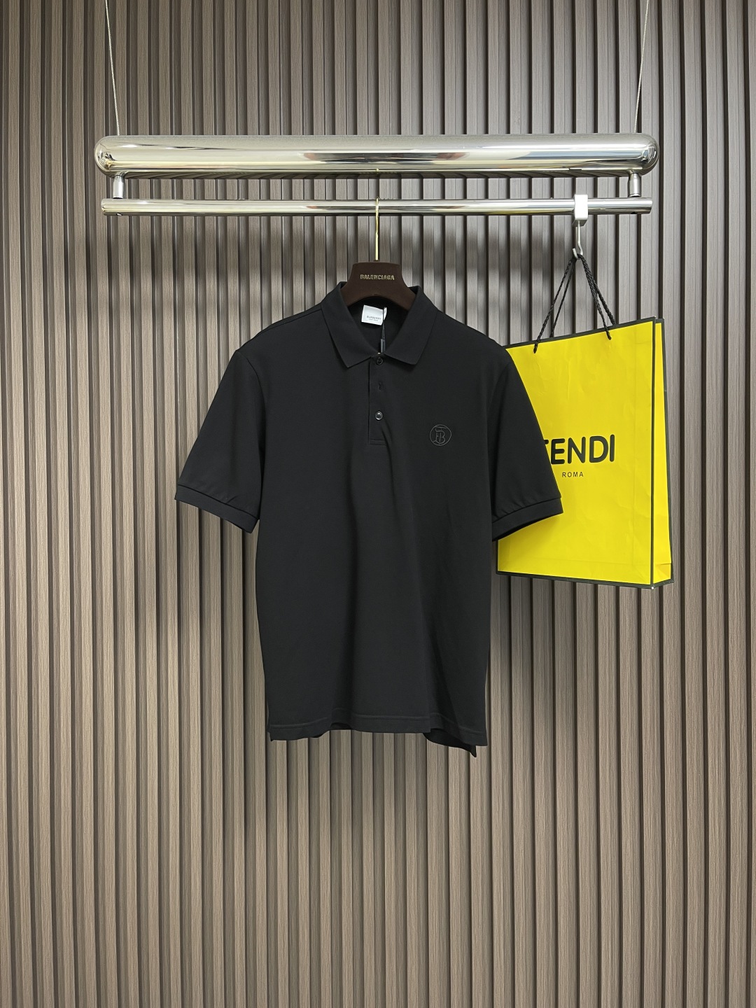 Polo Burberry Homme Noir Brodé TB - Confort et Élégance