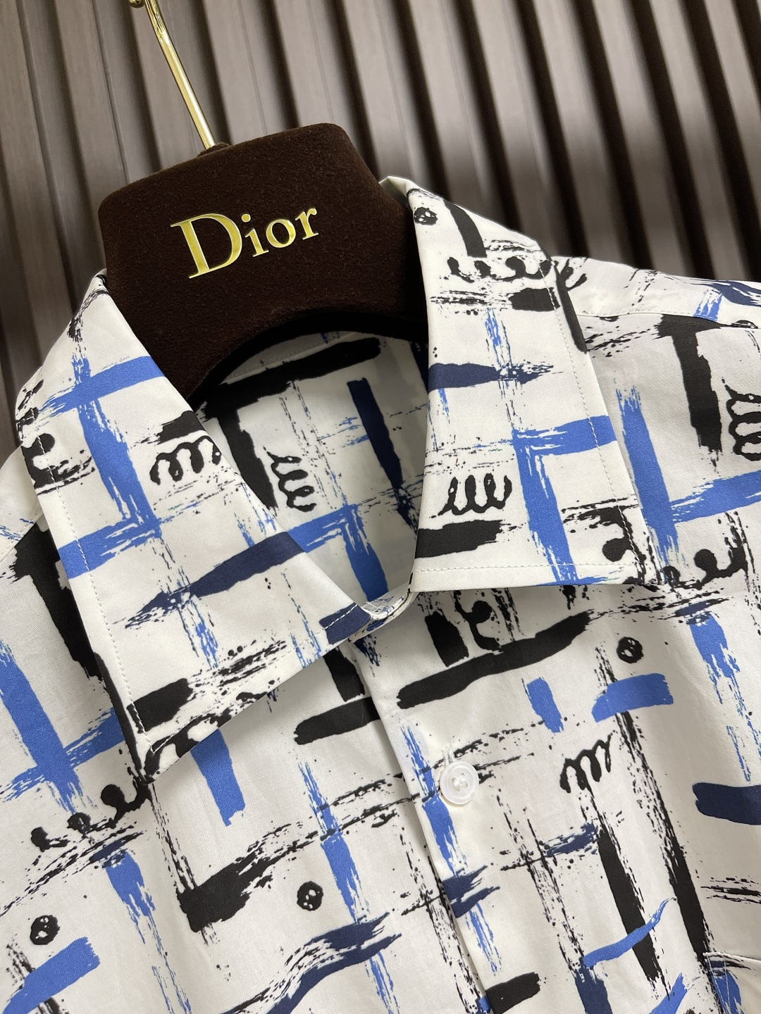 🛒🛒kiton 手工长袖衬衣，男女同款！传统那不勒斯手工工艺，臻选顶级海岛棉、呈现最高规格的穿着感受，完