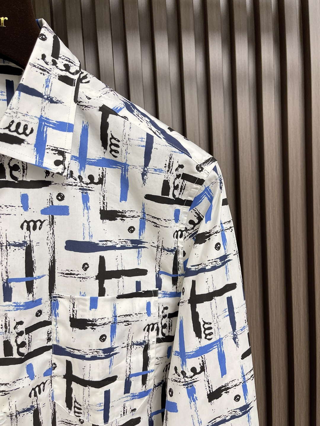 🛒🛒kiton 手工长袖衬衣，男女同款！传统那不勒斯手工工艺，臻选顶级海岛棉、呈现最高规格的穿着感受，完