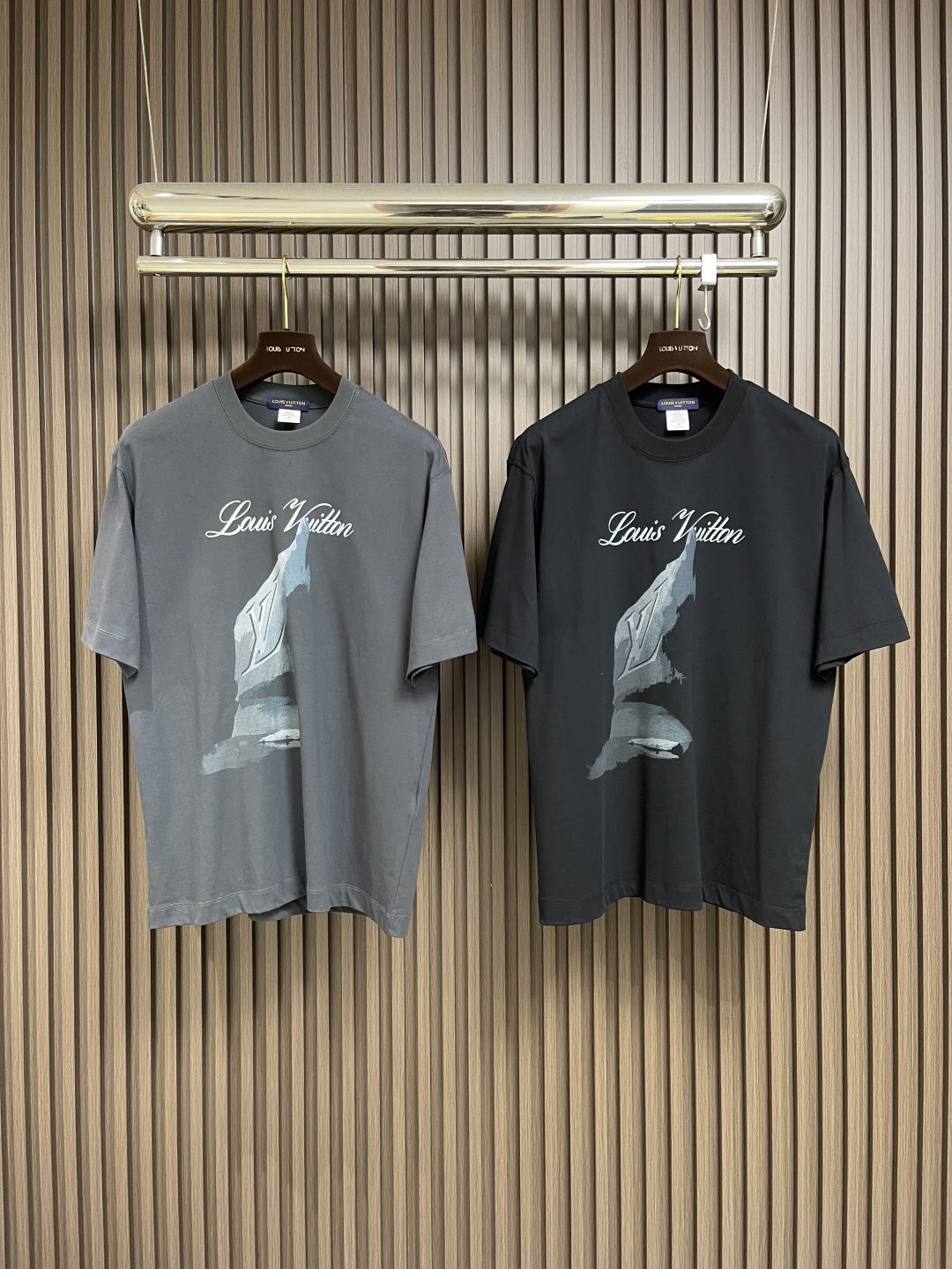 Louis Vuitton 2025SS Logo Print Cotton T-Shirt, Luxury Women's Clothing 4 cmp i1754208792492 3992 0 2