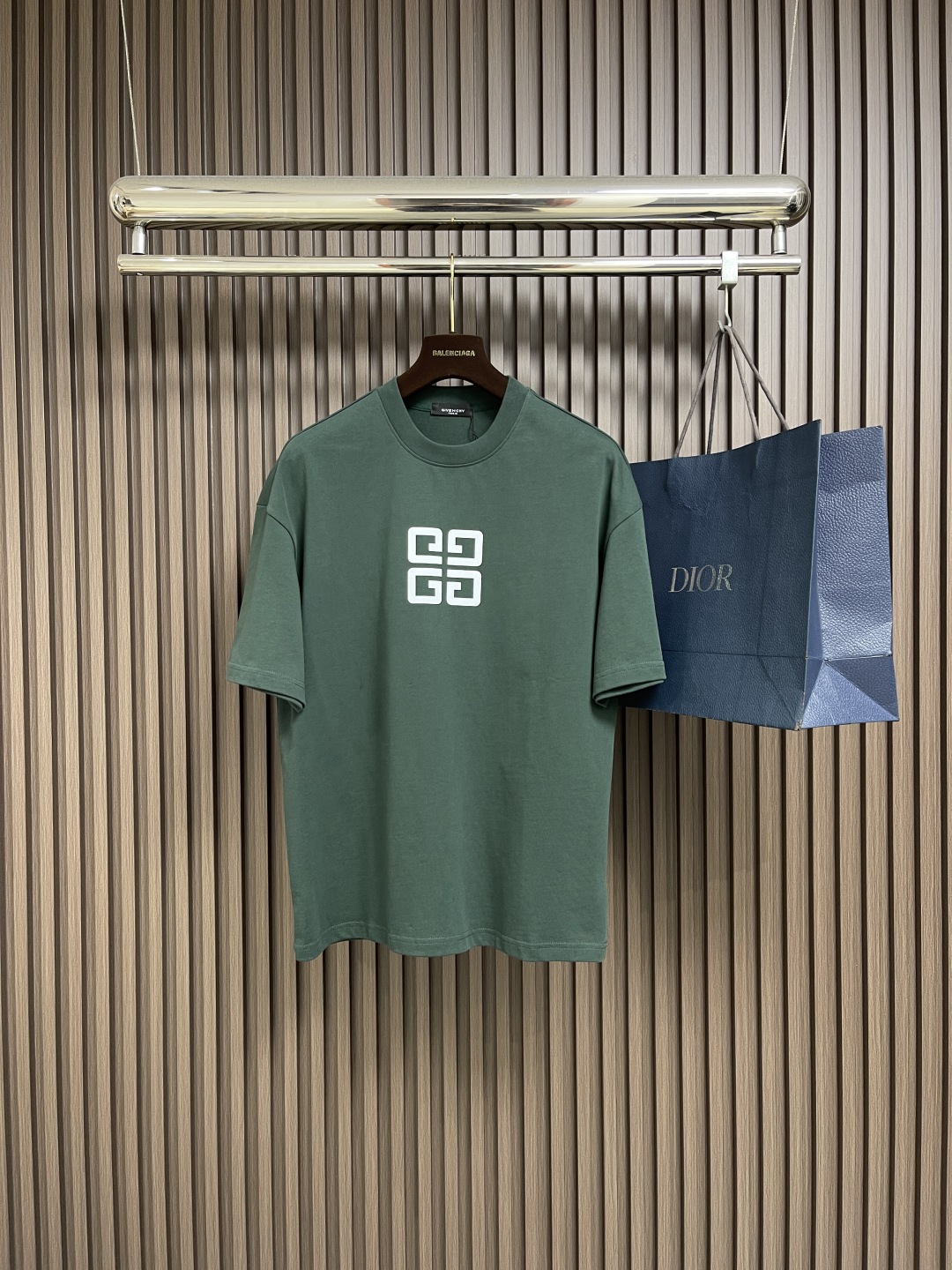 Givenchy Groene Katoenen T-shirt met 4G Logo - Casual Pasvorm