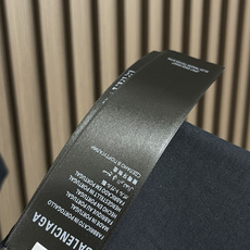 🛒🛒BALENCIAGA 贴纸短袖T恤,定织220gm2精梳棉,正确偏蓝光,经过双重气流梳理,剔除短纤维 🛒🛒BALENCIAGA 贴纸短袖T恤,定织220gm2精梳棉,正确偏蓝光,经过双重气流梳理,剔除短纤维