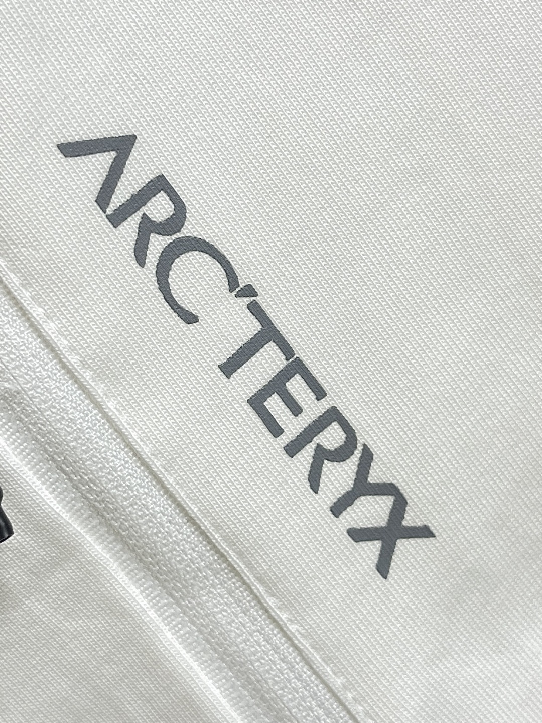 🛒🛒Arcteryx 始祖鸟户外登山长袖T恤 原版定制拉链，明线进口机器4针6线做法 走线整齐，全身机能