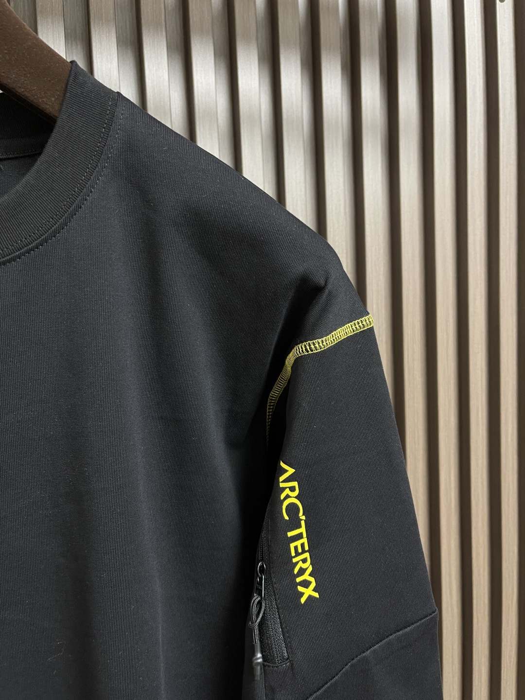 🛒🛒Arcteryx 始祖鸟户外登山长袖T恤 原版定制拉链，明线进口机器4针6线做法 走线整齐，全身机能