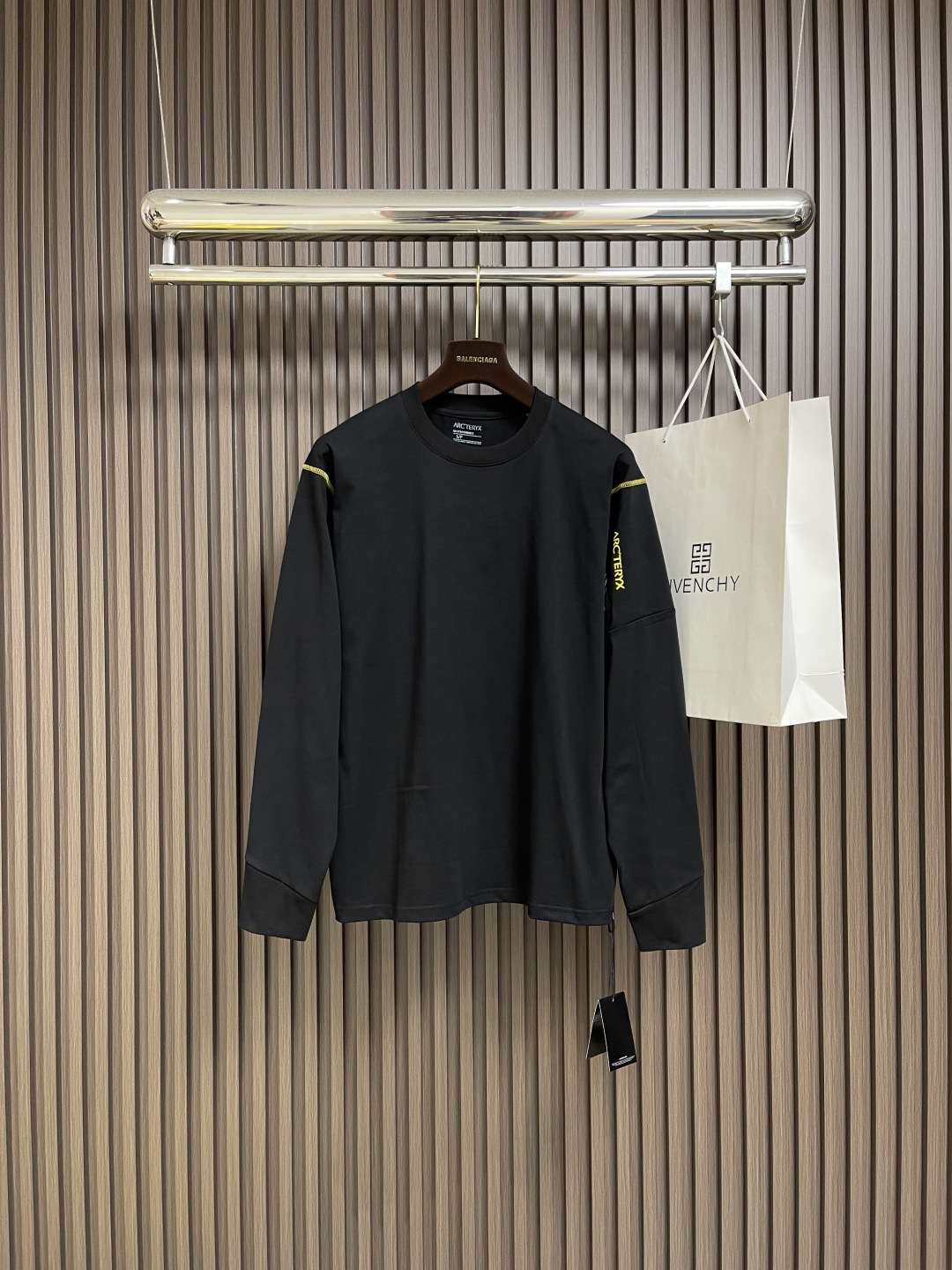 🛒🛒Arcteryx 始祖鸟户外登山长袖T恤 原版定制拉链，明线进口机器4针6线做法 走线整齐，全身机能
