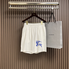 整套🛒🛒Burberry巴宝莉 战马印花短袖t恤短裤套装,面料采用230克重精梳棉,定制32支1*1螺纹 整套🛒🛒Burberry巴宝莉 战马印花短袖t恤短裤套装,面料采用230克重精梳棉,定制32支1*1螺纹