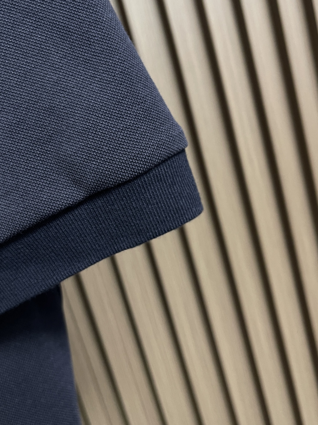 🛒🛒miumiu 拼色字母刺绣POLO衫，面料采用255克全棉进口珠地棉材质，清爽透气，刺绣采用进口TI