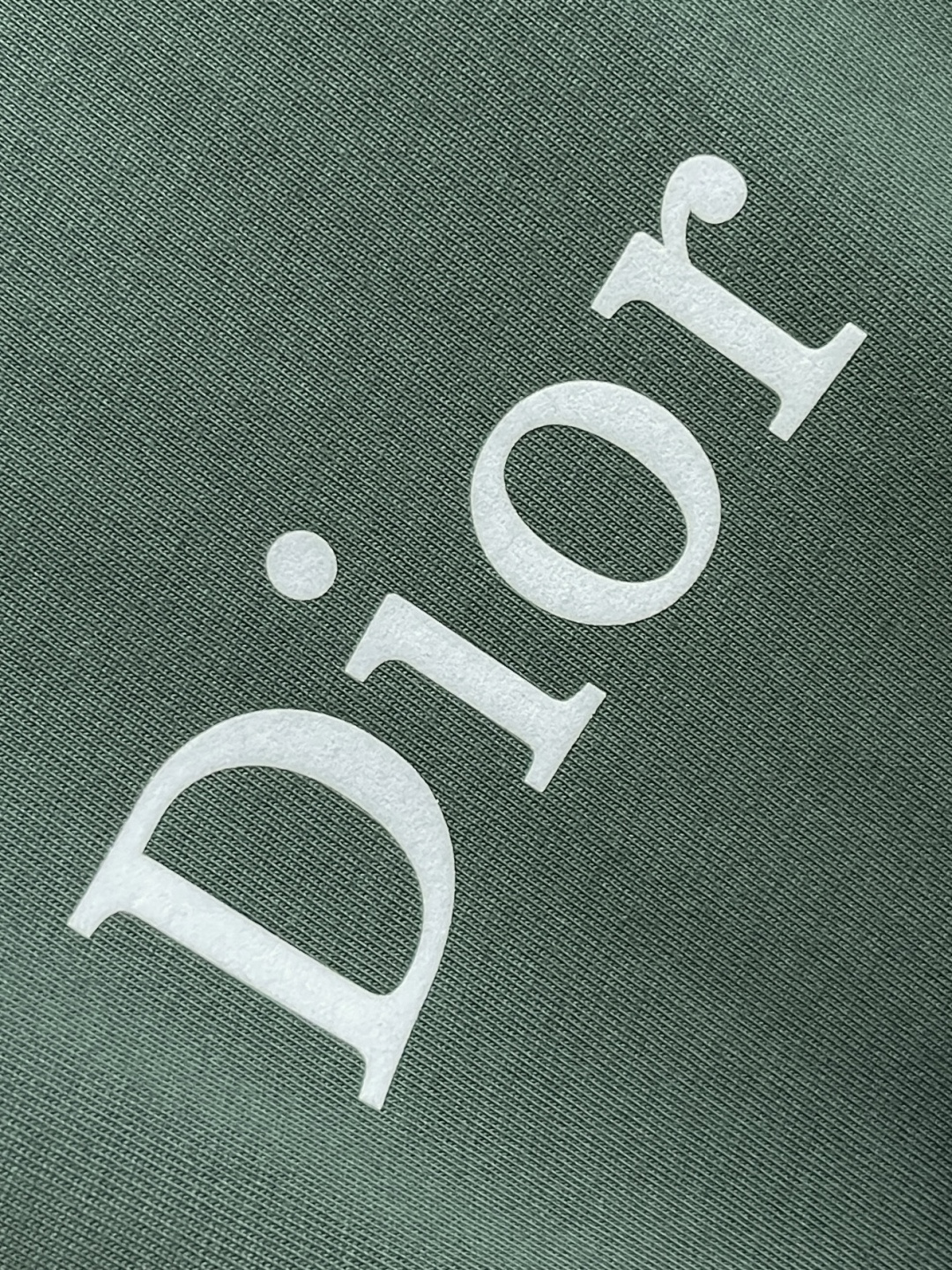 整套🛒🛒 
Dior 2025ss新款限定logo标识短袖T恤短裤套装，采用定制棉质平纹面料，透气舒适，