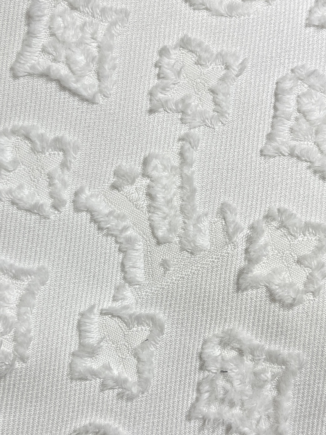 🛒🛒LVMONOGRAM剪花女款牛仔短裙 本款迷你短裙取材挺括棉质提花面料，令 Monogram 图案呈