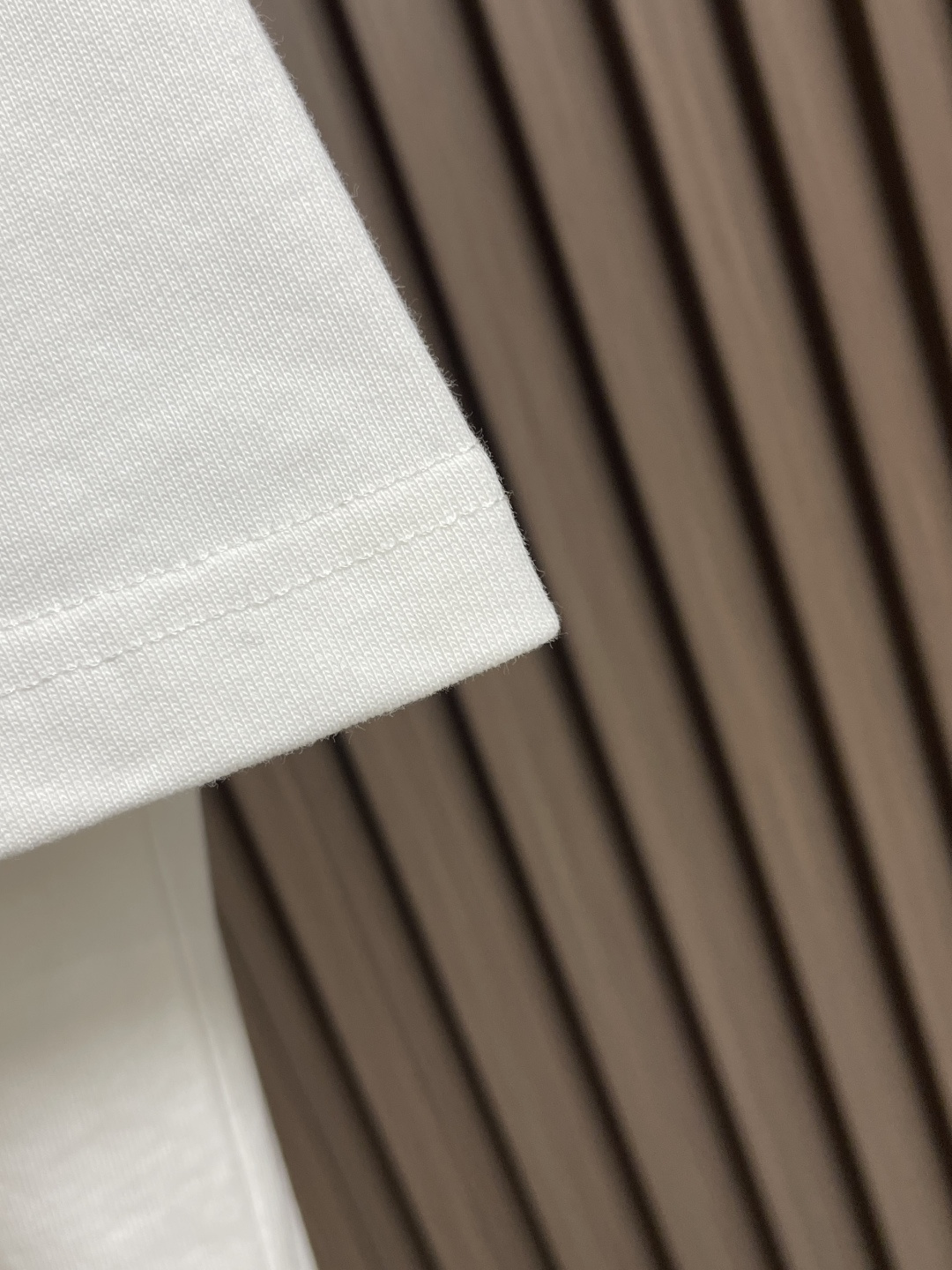 🛒🛒LV 2025fw夏季新款涂鸦刺绣短袖t恤，定制260g全棉双纱紧密爽滑面料，布面干净，布纹清晰，手