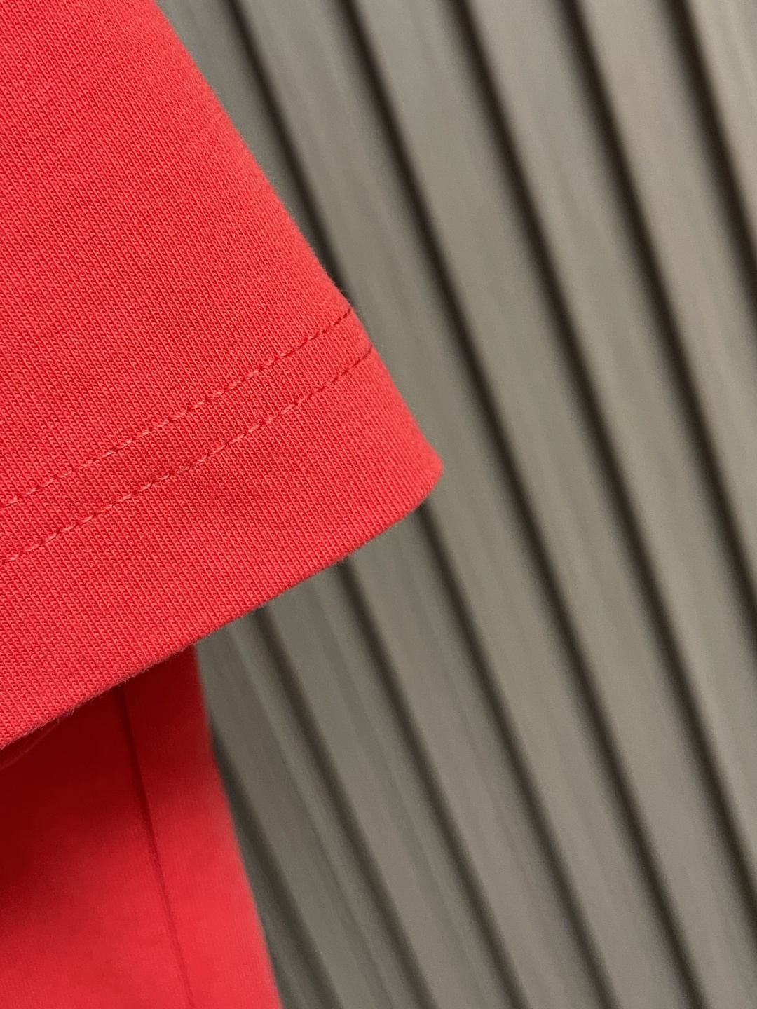 🛒🛒LV 2025fw夏季新款涂鸦刺绣短袖t恤，定制260g全棉双纱紧密爽滑面料，布面干净，布纹清晰，手